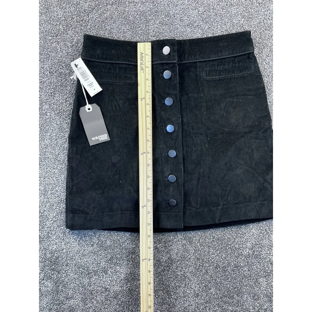Wilfred Free Skirt Women's Size 4 Karmen Corduroy Button Front‎ Mini Black NWT
